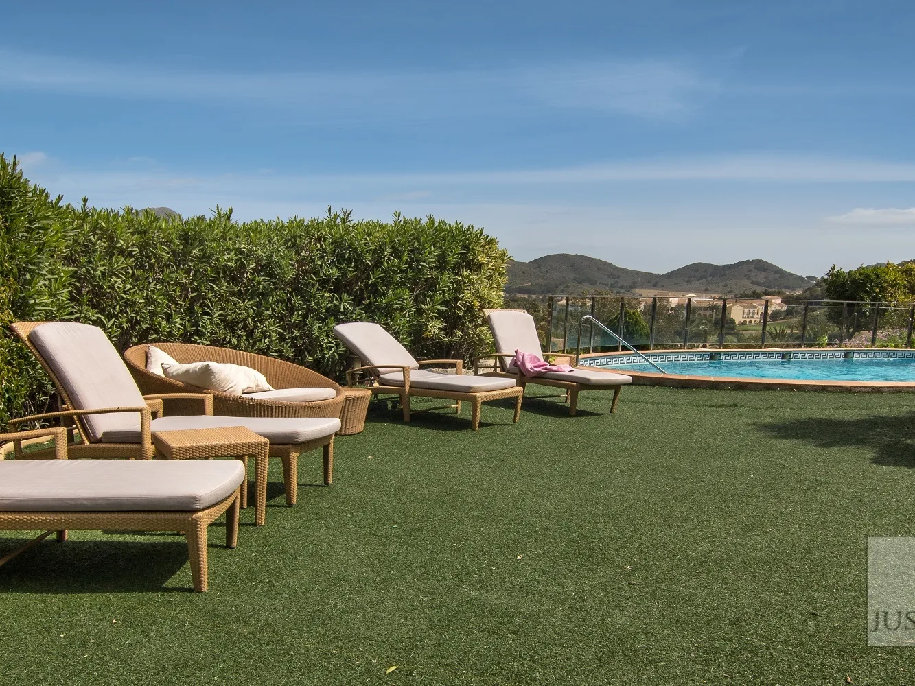 Villa 1 Garden Pool 1938x1000 mtime20180503142136