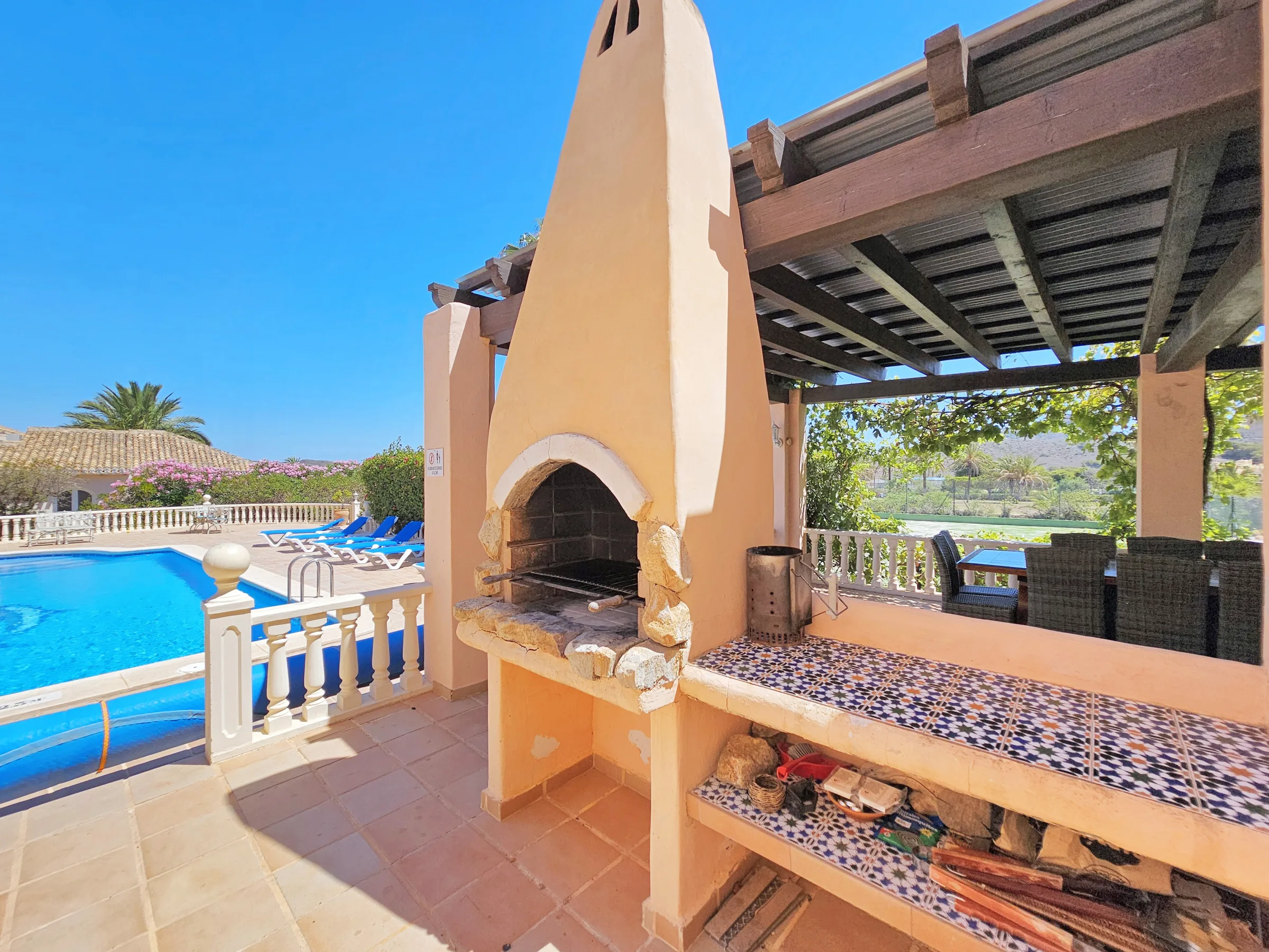 IV154 BBQ area