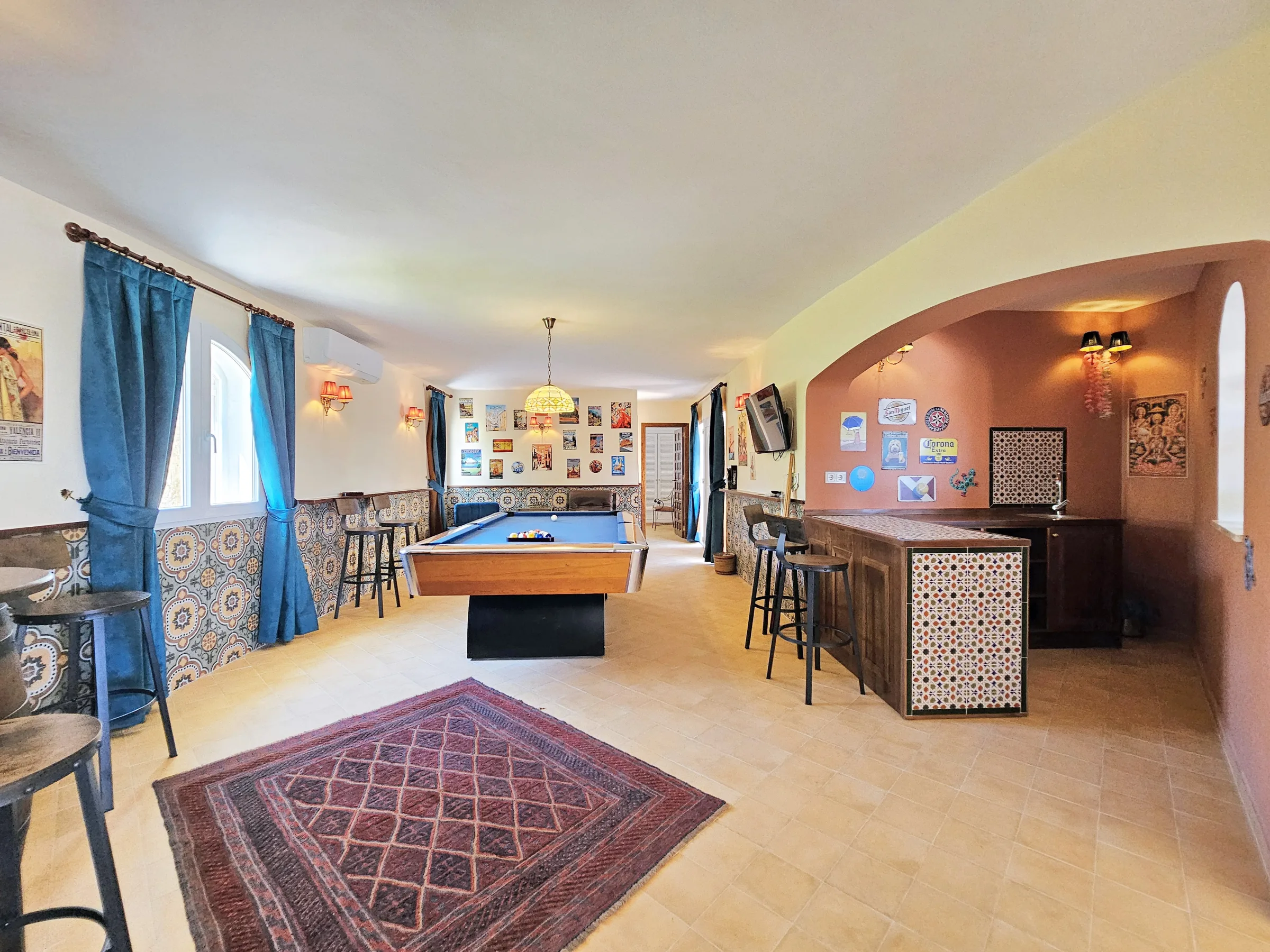 IV154 Games room 1