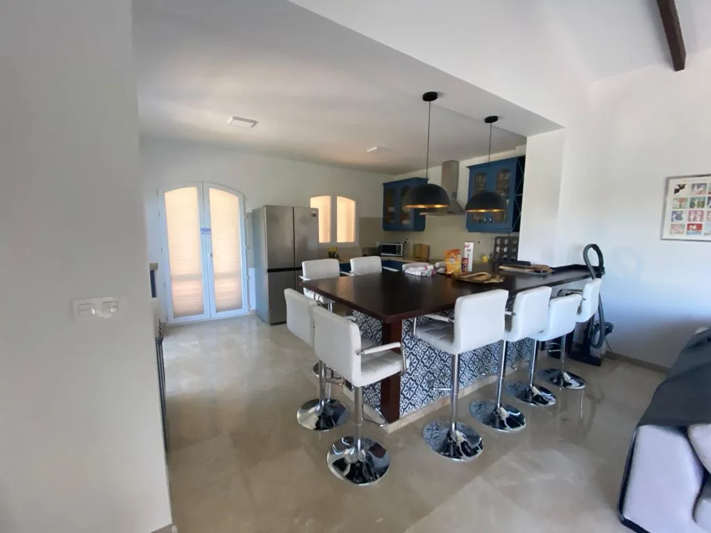 V192 kitchen breakfast bar mtime20220701154646