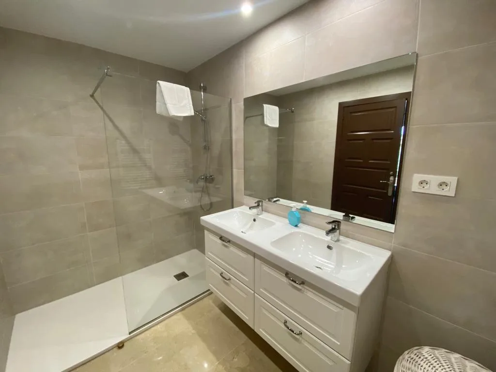 V192 shower room mtime20220701154650