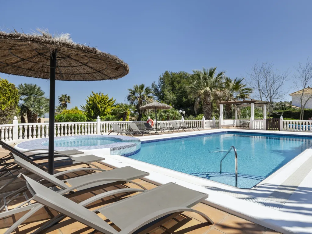 Piscina villa140 004