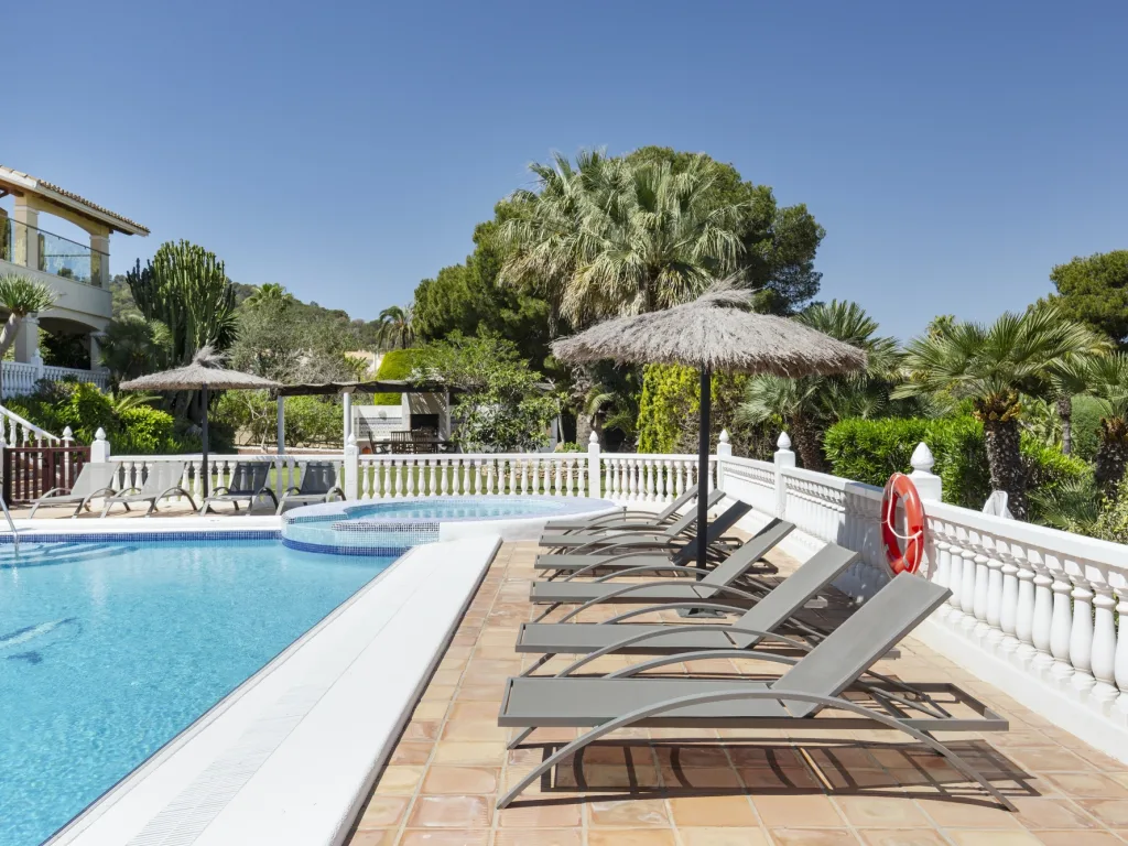 Piscina villa140 008