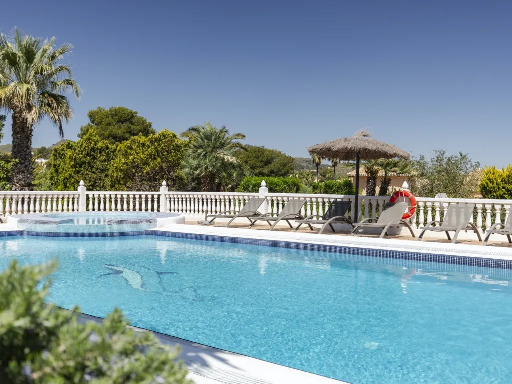 Piscina villa140 003