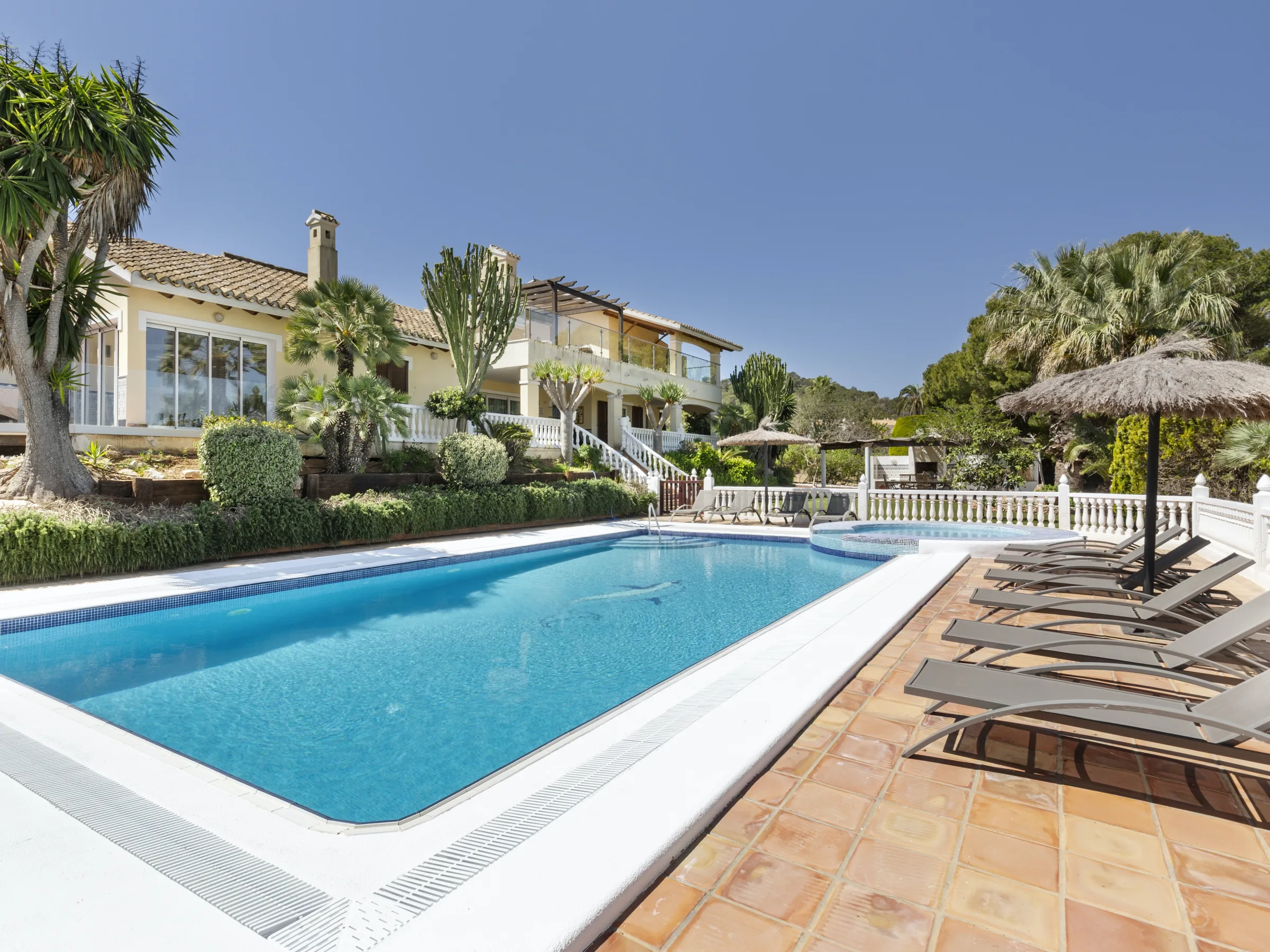Piscina villa140 001