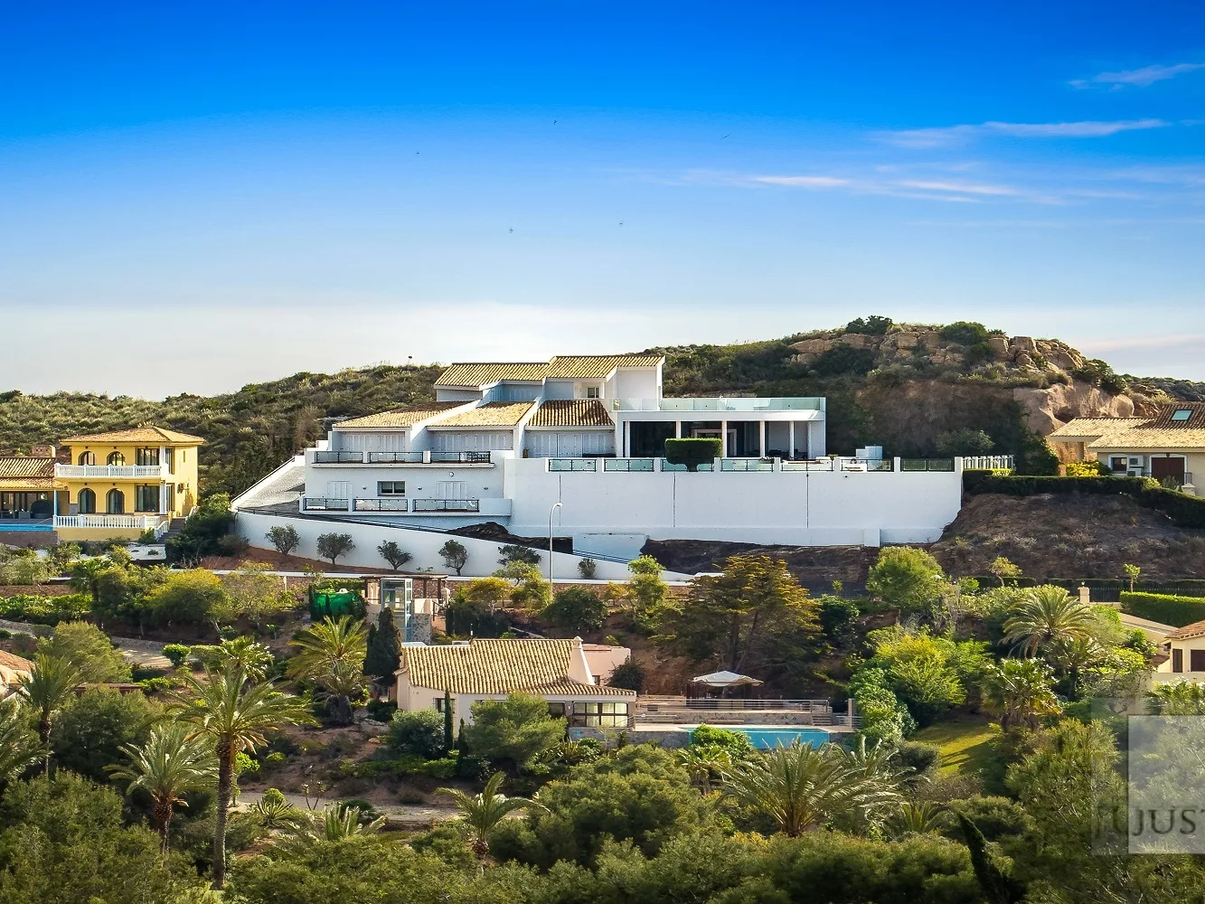 View of Villa 52 1938x1000 mtime20180503125839