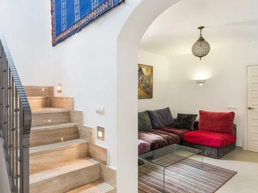 Villa70 031 stairs