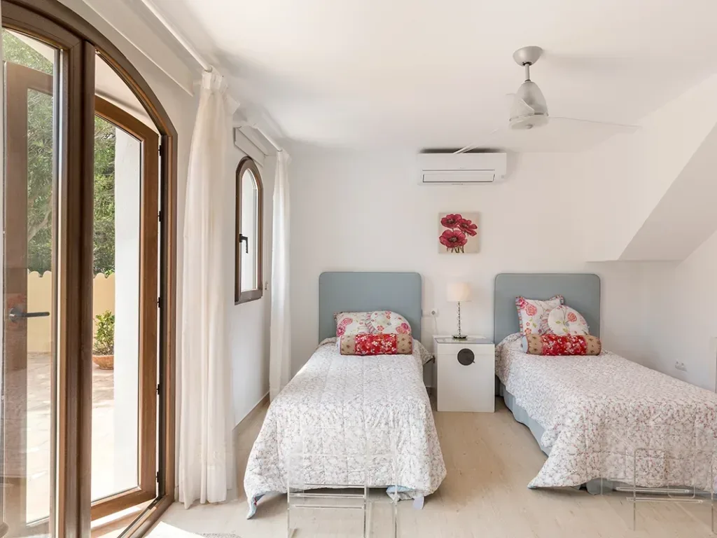 Villa70 034 bedroom